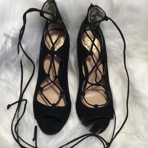 Vince Camuto Sandria Leather Laceup high Heels Sz6